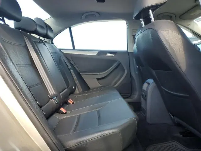 2014 VOLKSWAGEN JETTA SE  