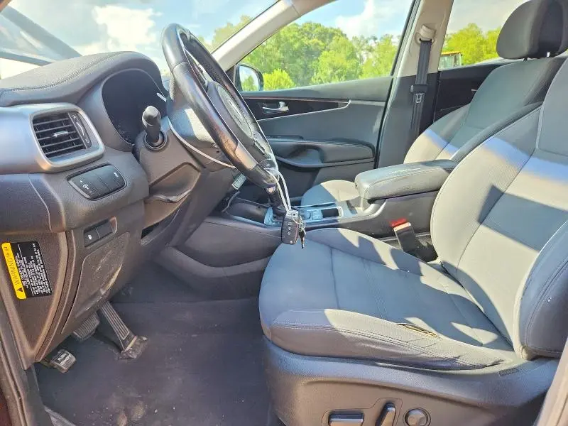 2016 KIA SORENTO LX  