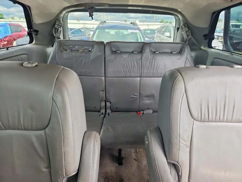 2010 TOYOTA SIENNA XLE  