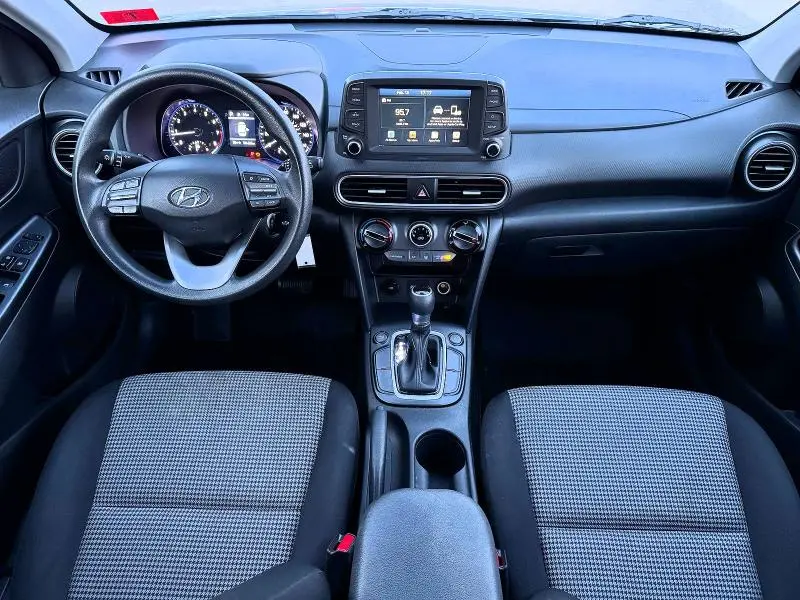 2019 HYUNDAI KONA SE  