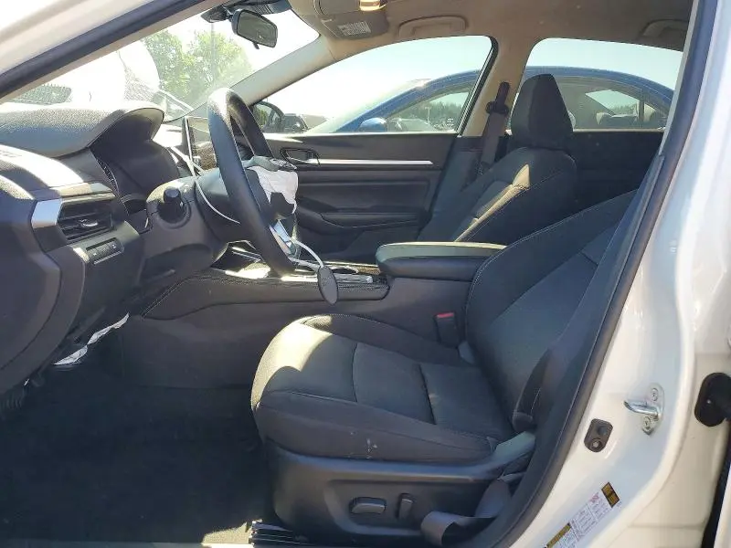 2023 NISSAN ALTIMA SV  