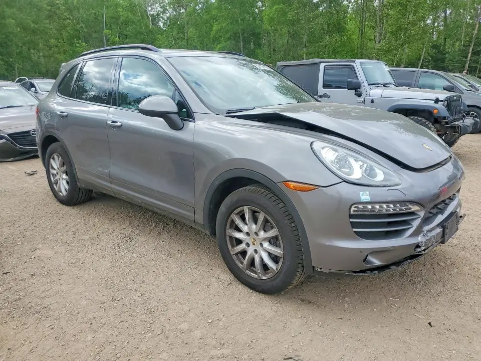 2013 PORSCHE CAYENNE   