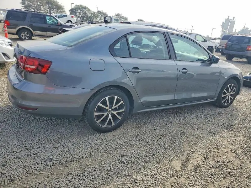 2016 VOLKSWAGEN JETTA SE  