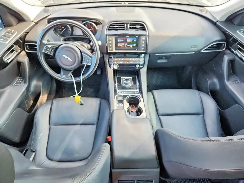 2017 JAGUAR F-PACE PREMIUM  