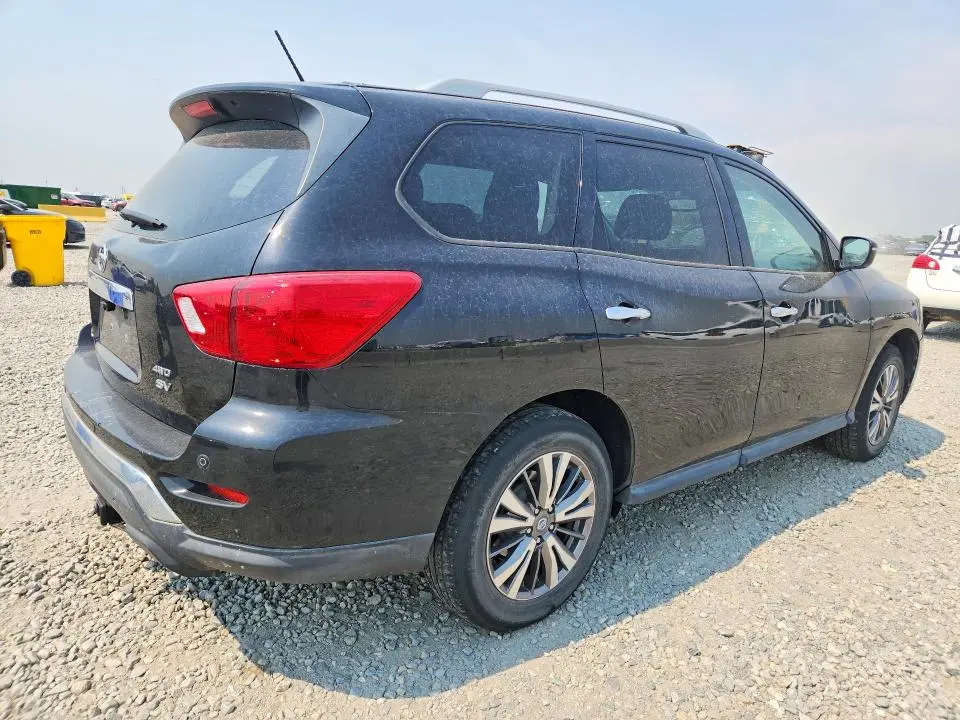 2018 NISSAN PATHFINDER SV  
