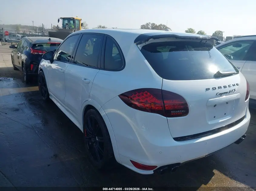 2013 PORSCHE CAYENNE GTS