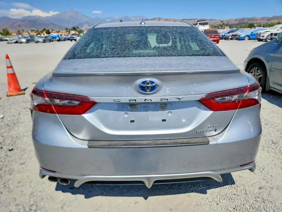 2021 TOYOTA CAMRY SE  