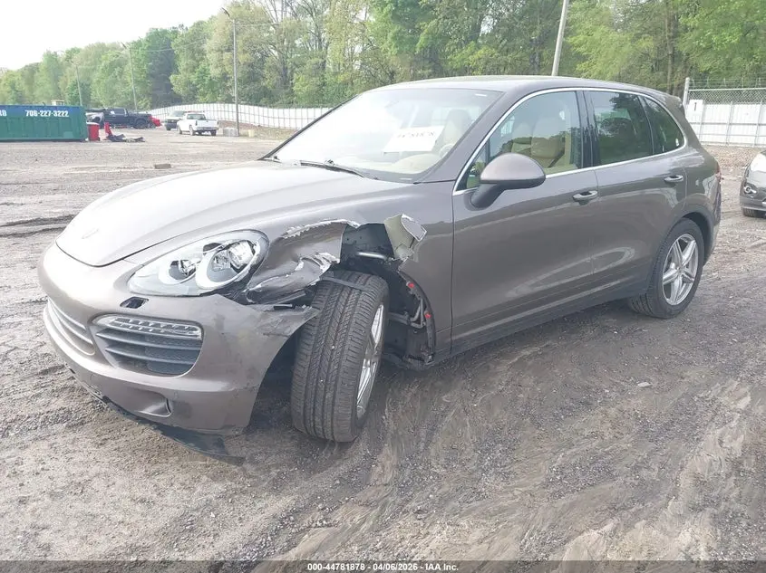 2014 PORSCHE CAYENNE S