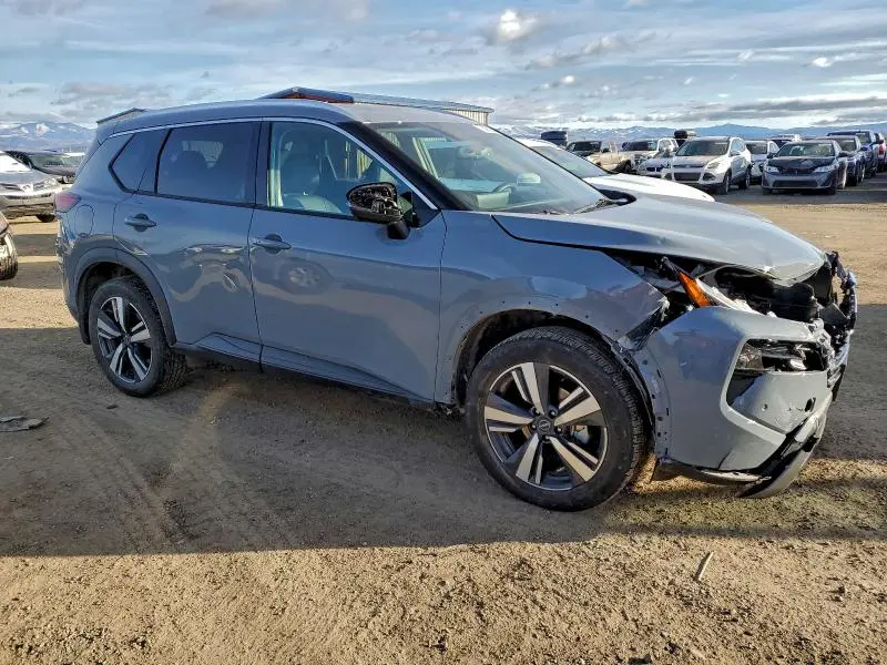 2024 NISSAN ROGUE SL  