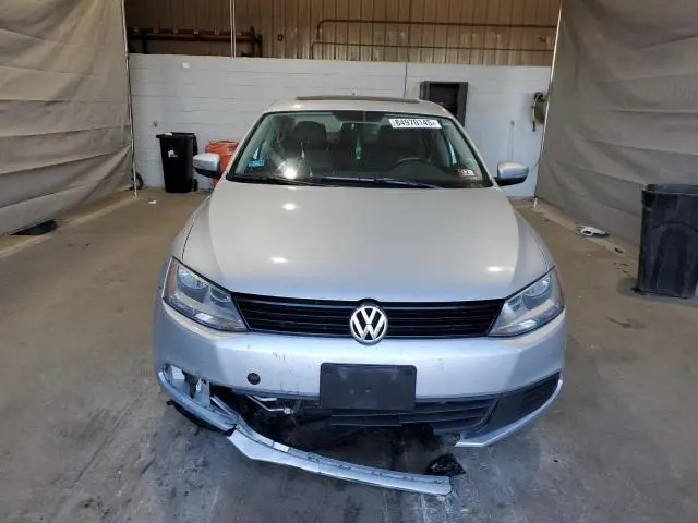 2012 VOLKSWAGEN JETTA SE  