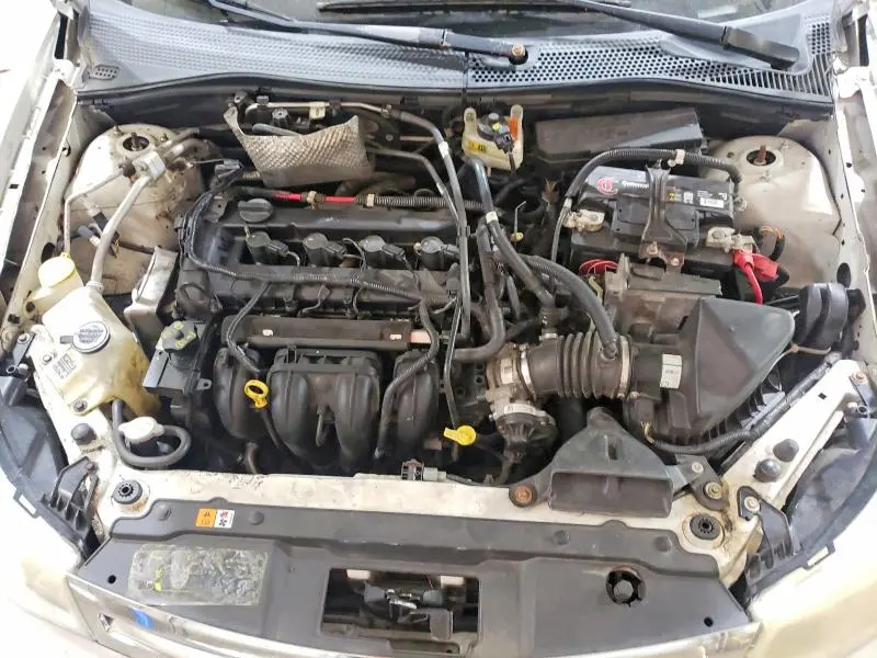 2010 FORD FOCUS SE  