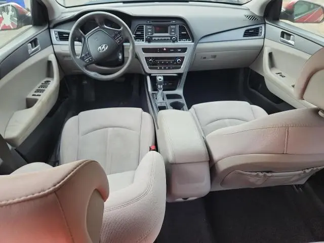 2017 HYUNDAI SONATA SE  