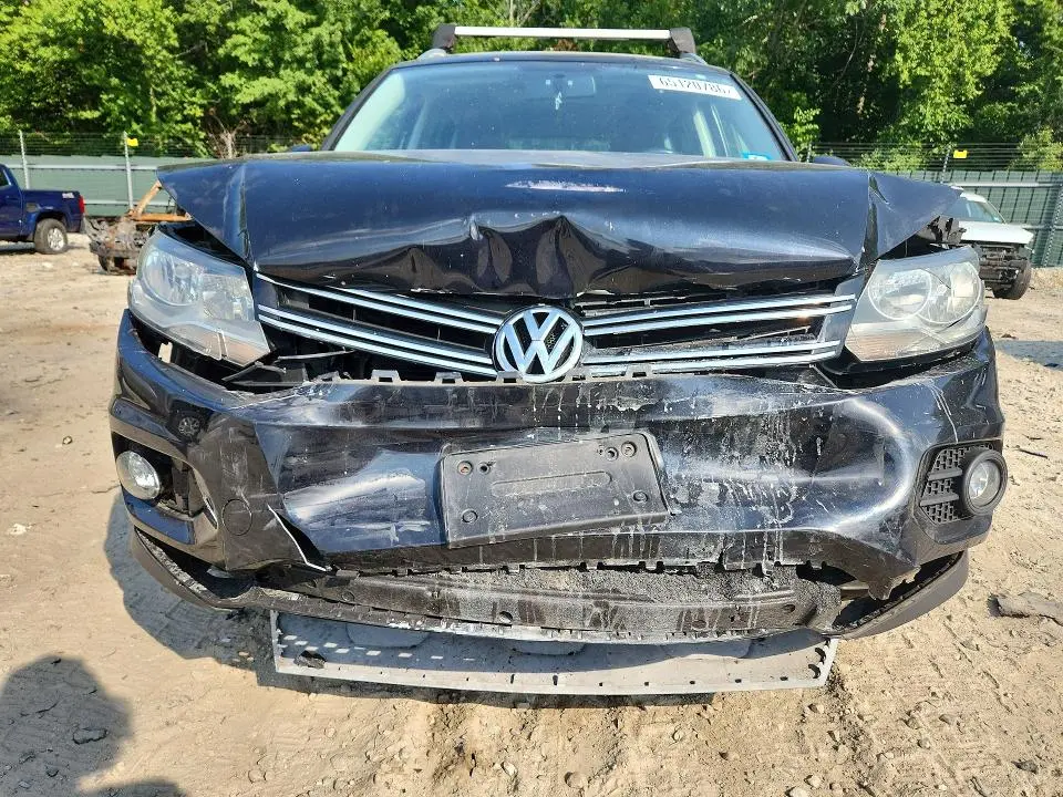 2014 VOLKSWAGEN TIGUAN S  