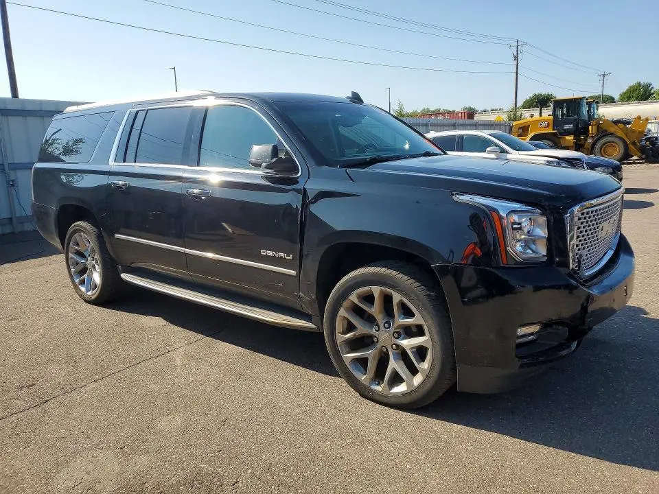 2017 GMC YUKON XL DENALI  