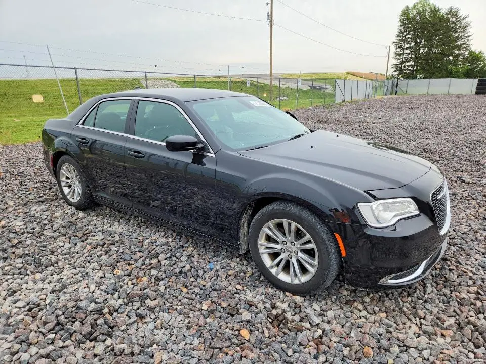 2016 CHRYSLER 300 LIMITED  