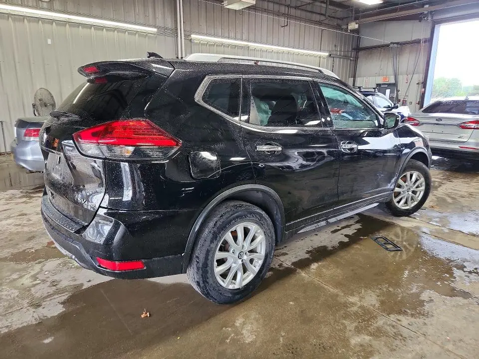 2017 NISSAN ROGUE SV  