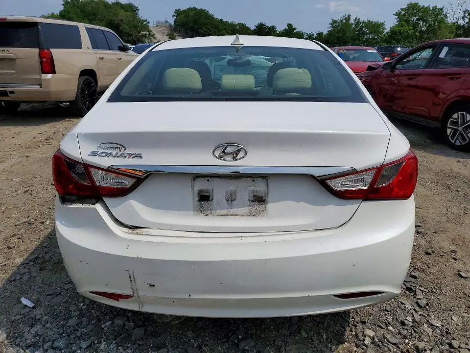 2012 HYUNDAI SONATA GLS  