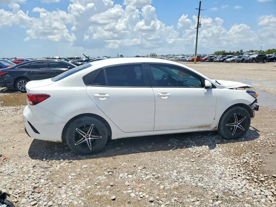 2023 KIA RIO LX  