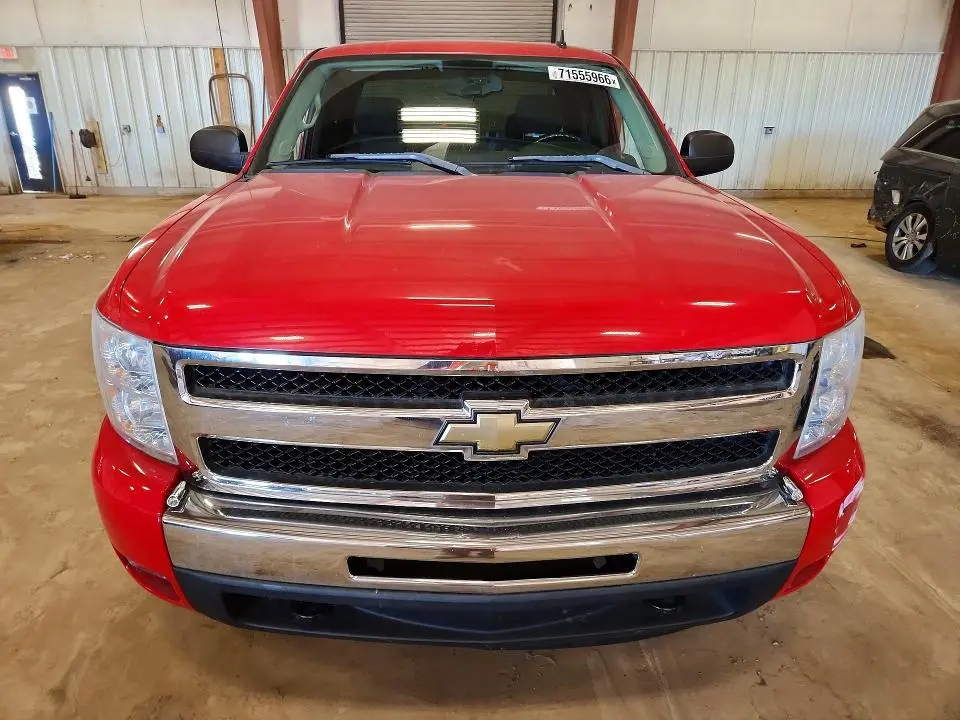 2011 CHEVROLET SILVERADO K1500 LT  