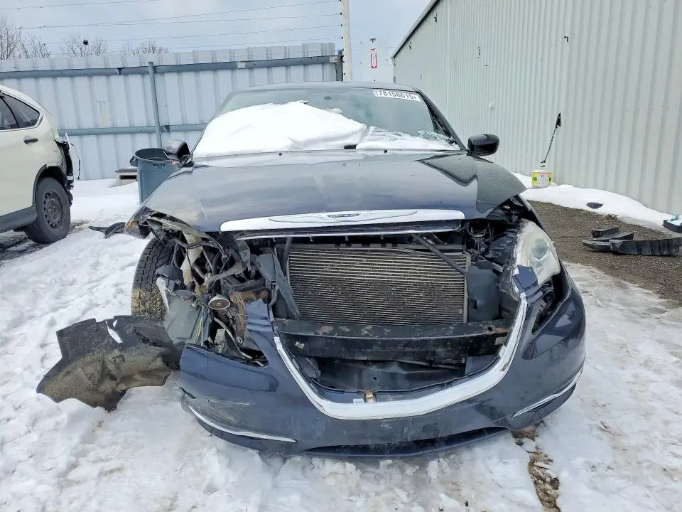 2012 CHRYSLER 200 LX  