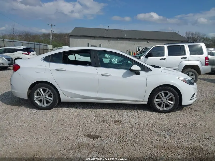 2018 CHEVROLET CRUZE LT AUTO