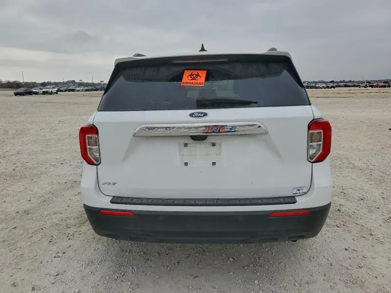 2021 FORD EXPLORER XLT  