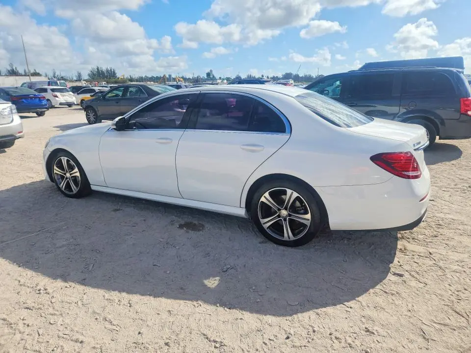 2017 MERCEDES-BENZ E 300  
