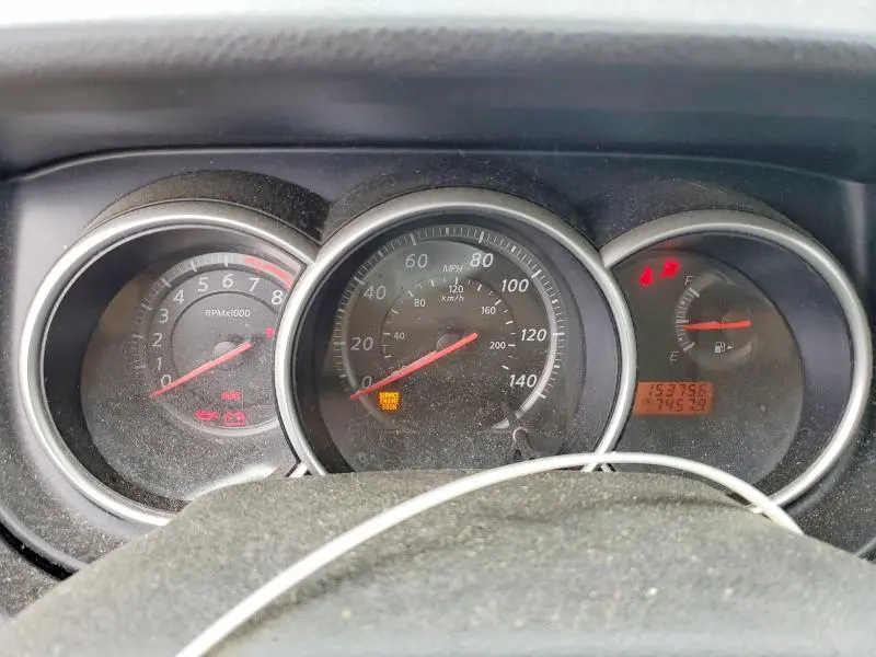 2011 NISSAN VERSA   
