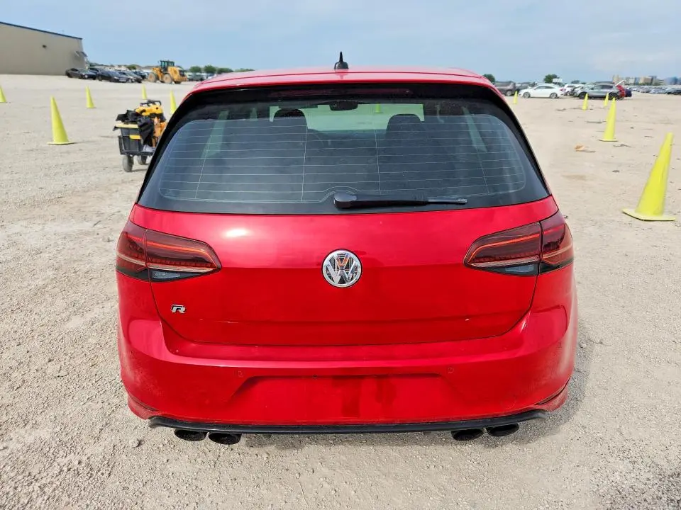 2017 VOLKSWAGEN GOLF R   