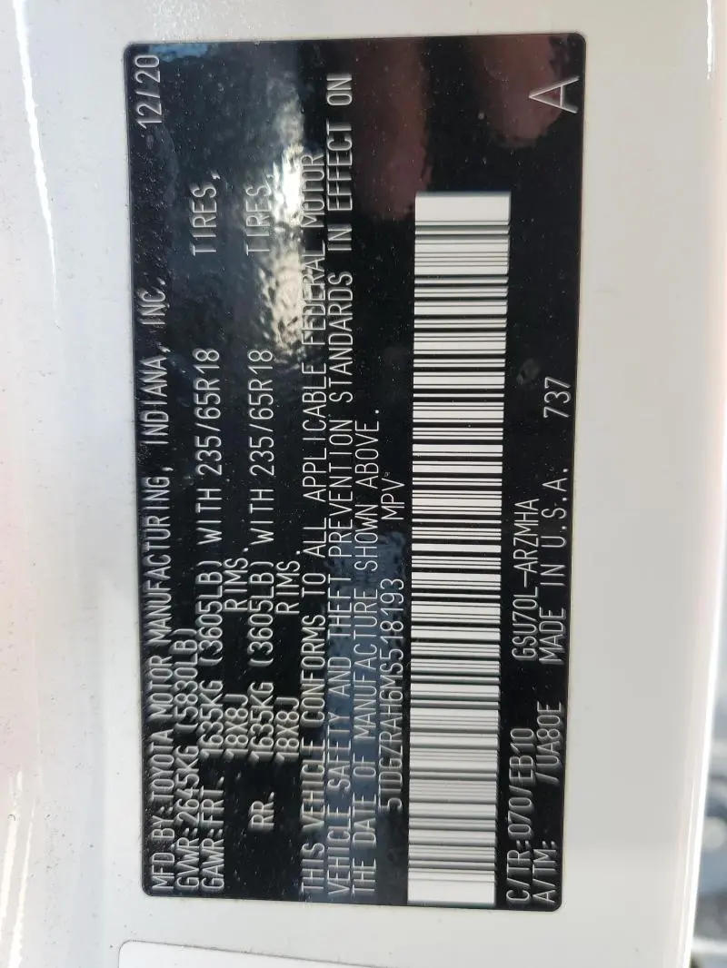 2021 TOYOTA HIGHLANDER XLE  