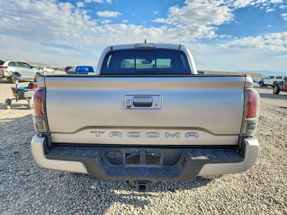 2019 TOYOTA TACOMA TRD SPORT  