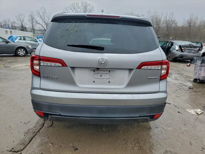 2021 HONDA PILOT SE  