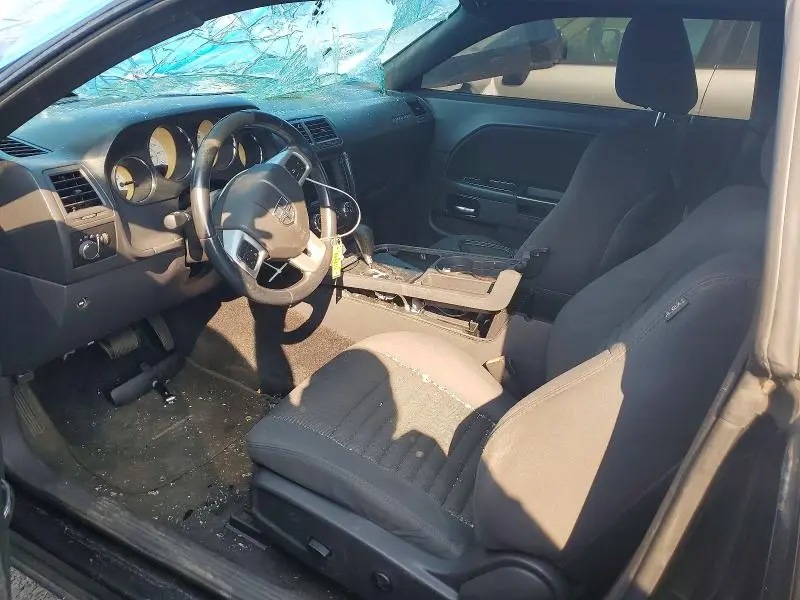 2012 DODGE CHALLENGER SXT  