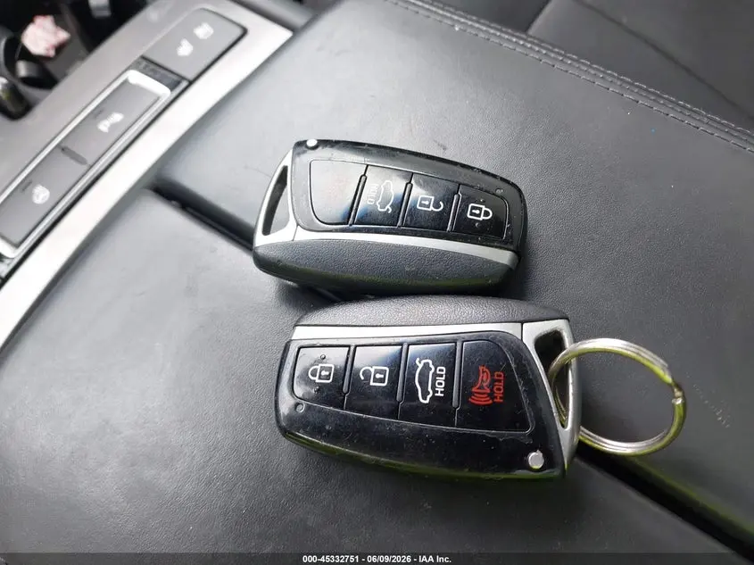 2015 HYUNDAI GENESIS 3.8