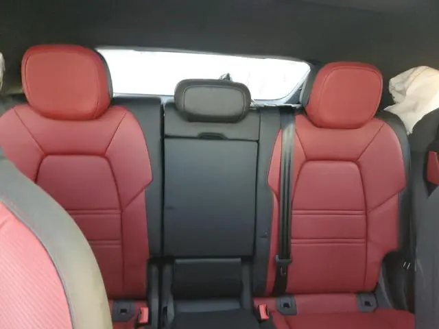 2025 PORSCHE CAYENNE GTS COUPE  