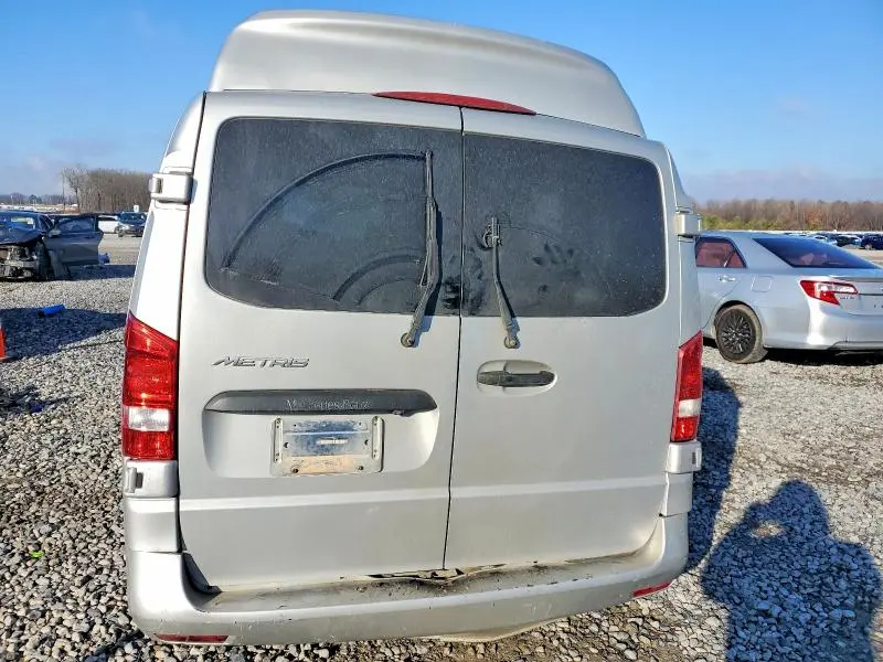 2016 MERCEDES-BENZ METRIS   