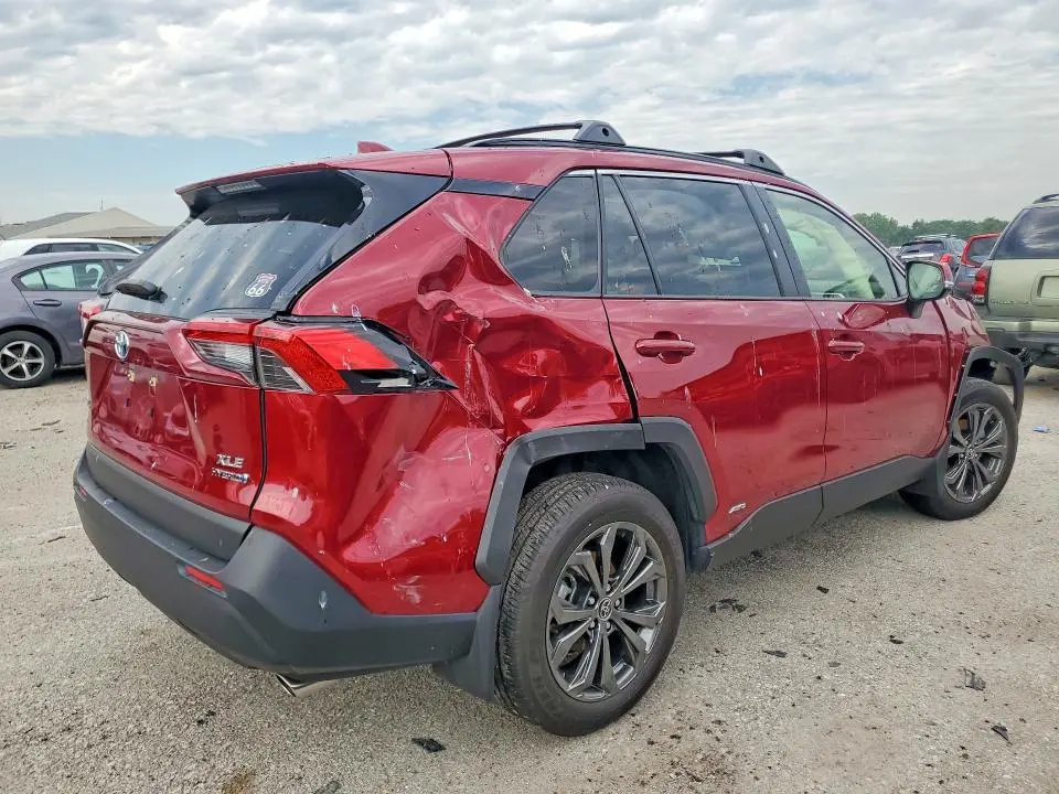 2022 TOYOTA RAV4 XLE PREMIUM  