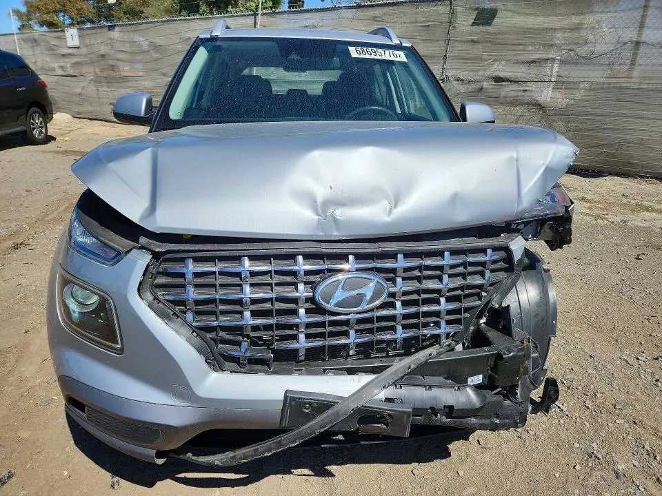 2020 HYUNDAI VENUE SEL  