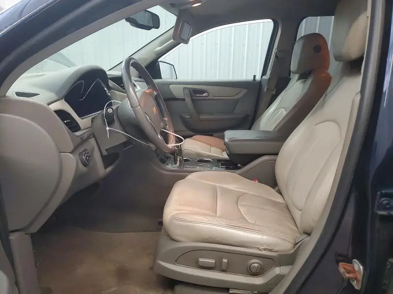 2017 CHEVROLET TRAVERSE LT  
