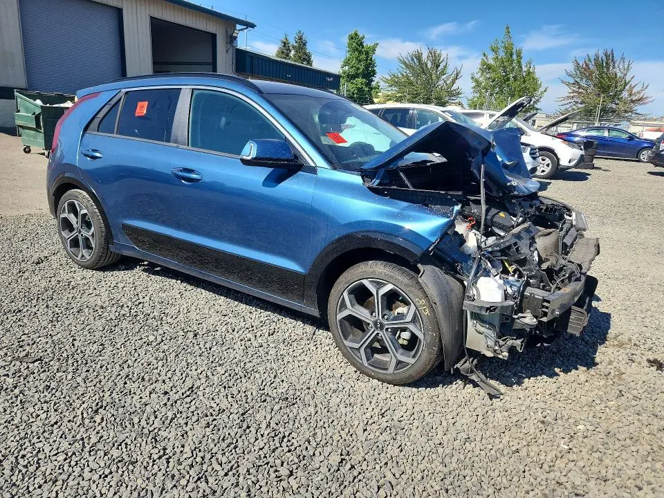 2023 KIA NIRO EX  