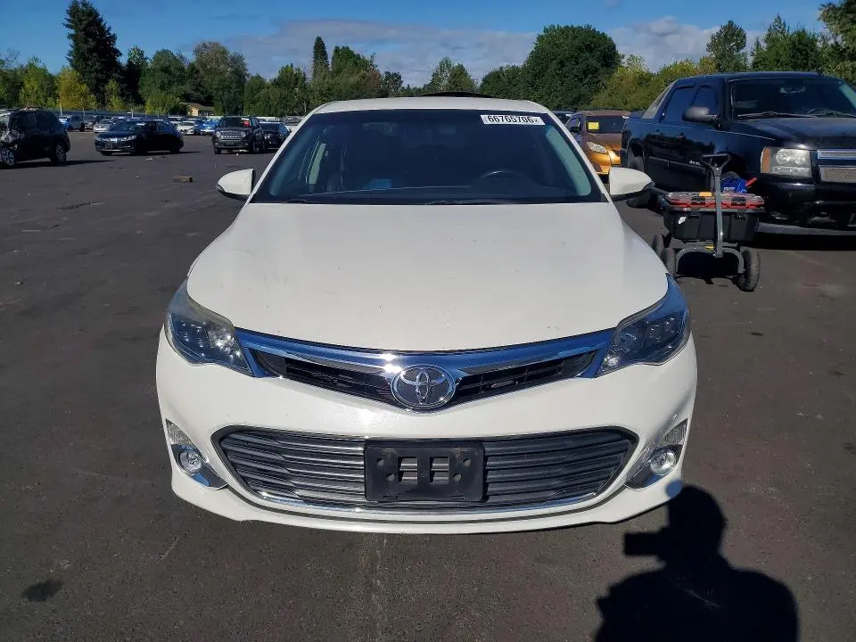 2015 TOYOTA AVALON XLE  