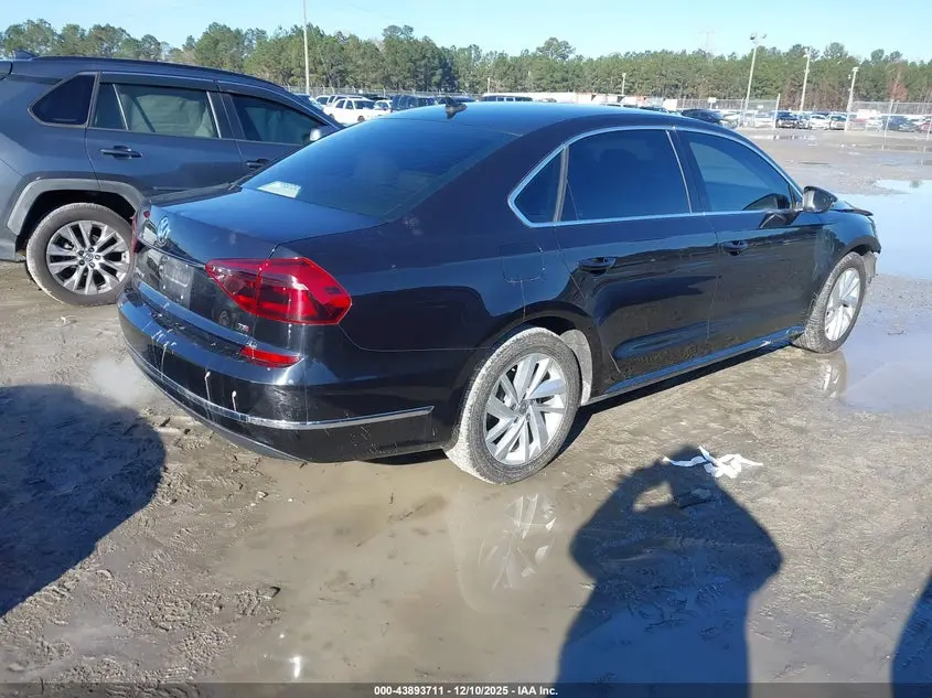 2018 VOLKSWAGEN PASSAT 2.0T SE