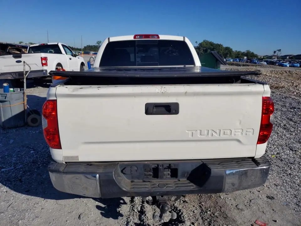 2019 TOYOTA TUNDRA SR5  