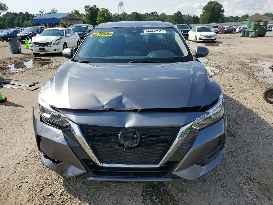 2022 NISSAN SENTRA SV  