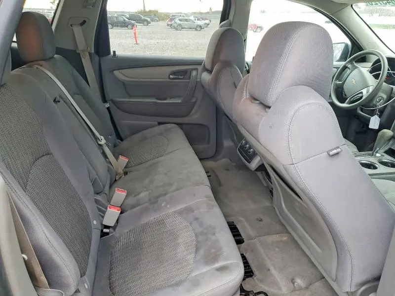 2014 CHEVROLET TRAVERSE LS  