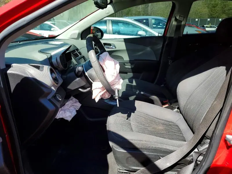 2016 CHEVROLET SONIC LT  