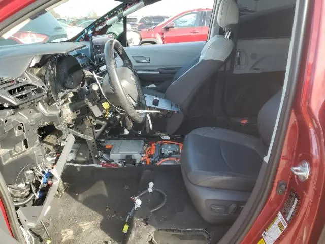 2021 TOYOTA SIENNA XSE  