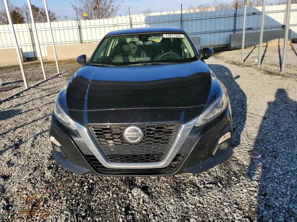 2020 NISSAN ALTIMA SL  
