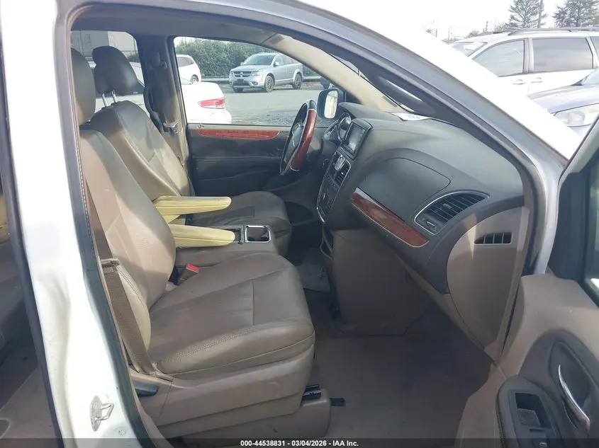 2014 CHRYSLER TOWN & COUNTRY TOURING