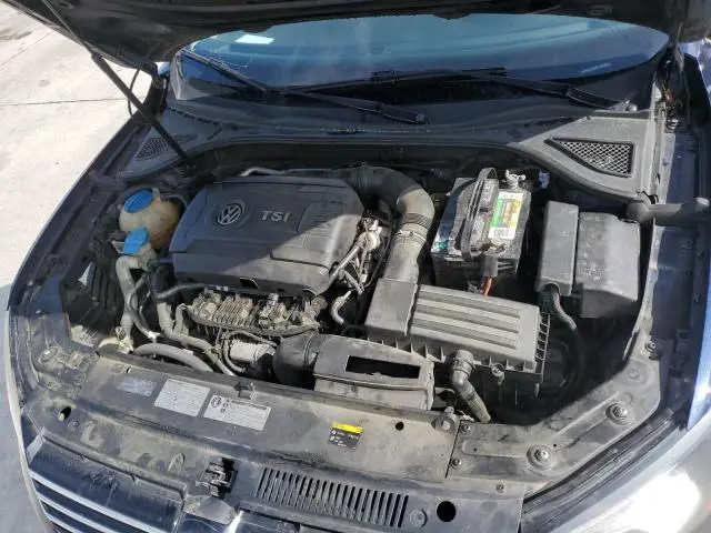2015 VOLKSWAGEN PASSAT S  